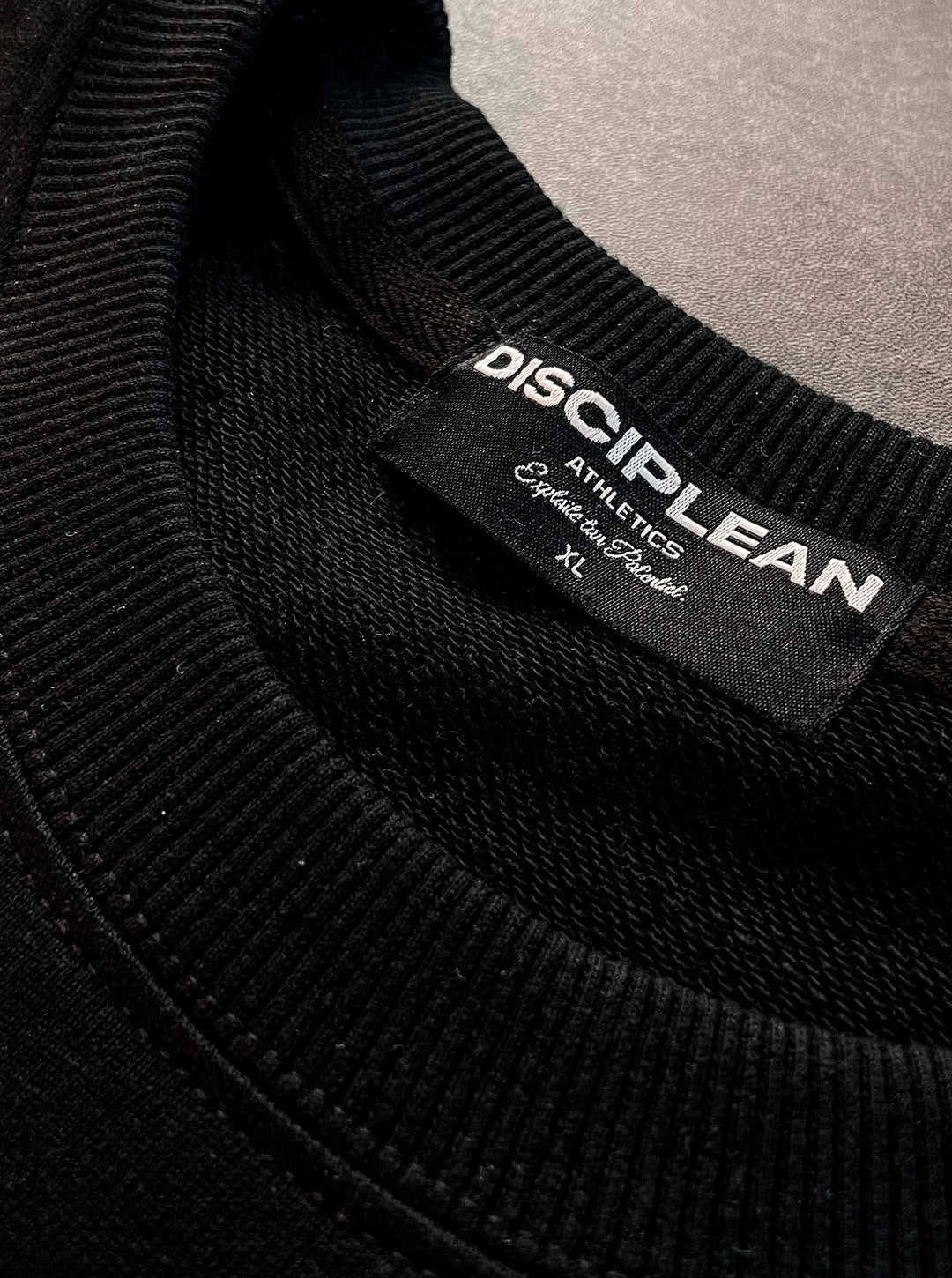 Essential Sweatshirt - Noir - Details 2
