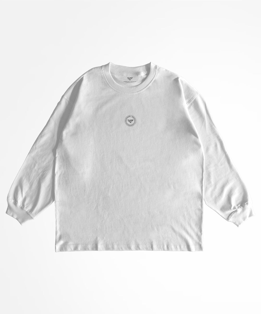 Vue de face d'un t-shirt de musculation à manches longues blanc délavé